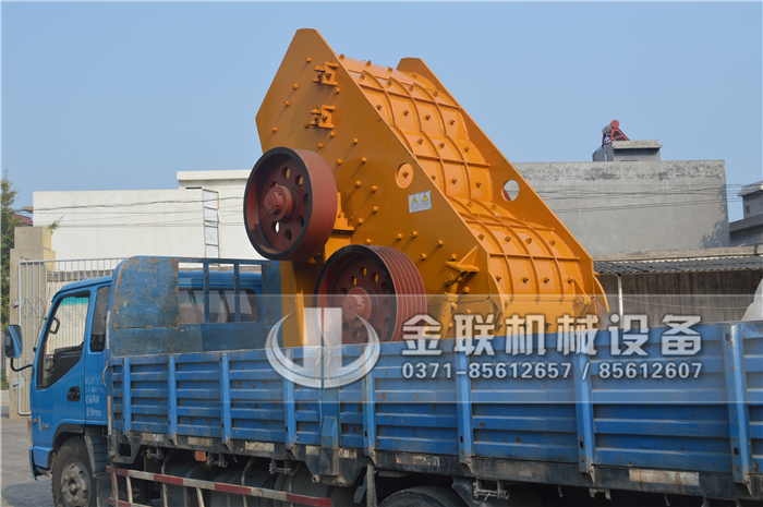 哪個廠家煤矸石粉碎機價格低，多少錢一臺？