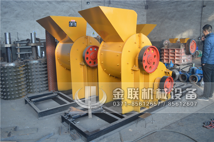 時(shí)產(chǎn)50噸煤泥粉碎機(jī)多少錢一臺(tái)，哪個(gè)型號(hào)合適使用？