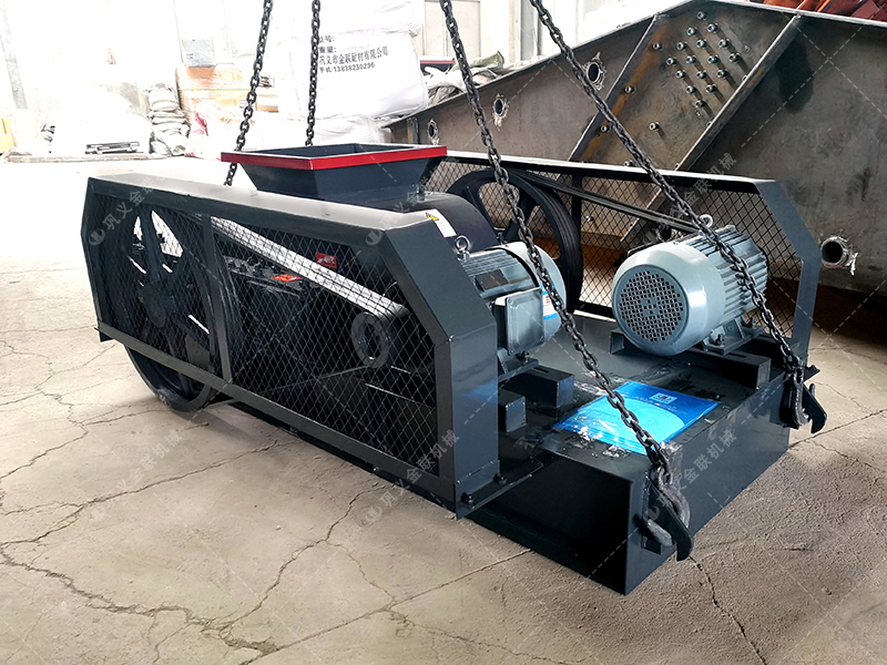 直徑400-600mm的對(duì)輥制砂機(jī)多少錢一臺(tái)，哪家性價(jià)比高？