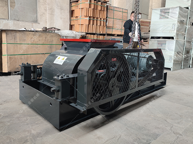 2PGC400X400雙齒輥破碎機發貨圖片_發往新疆伊犁_破碎煤