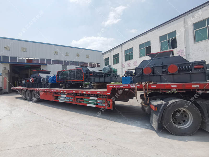 2PGC900X900雙齒輥破碎機發貨圖片_發往內蒙古赤峰_破碎煤