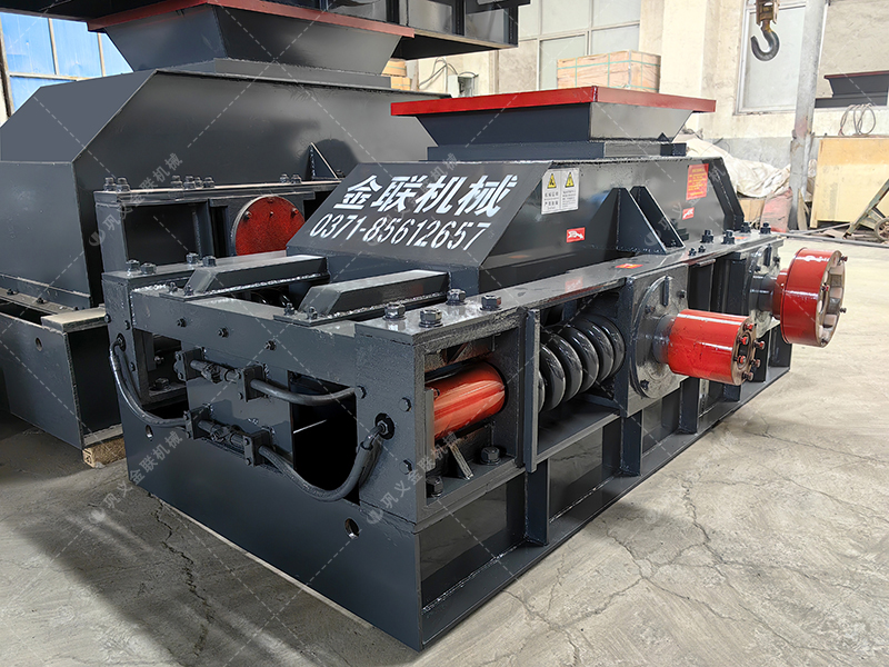 2PG800X600中型對輥破碎機發(fā)貨圖片_發(fā)往四川瀘州_破碎瓜子石