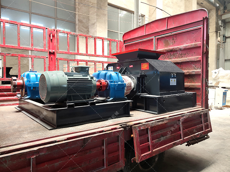 2PG800x600對輥破碎機發貨圖片_發往貴州貴陽_破碎鵝卵石