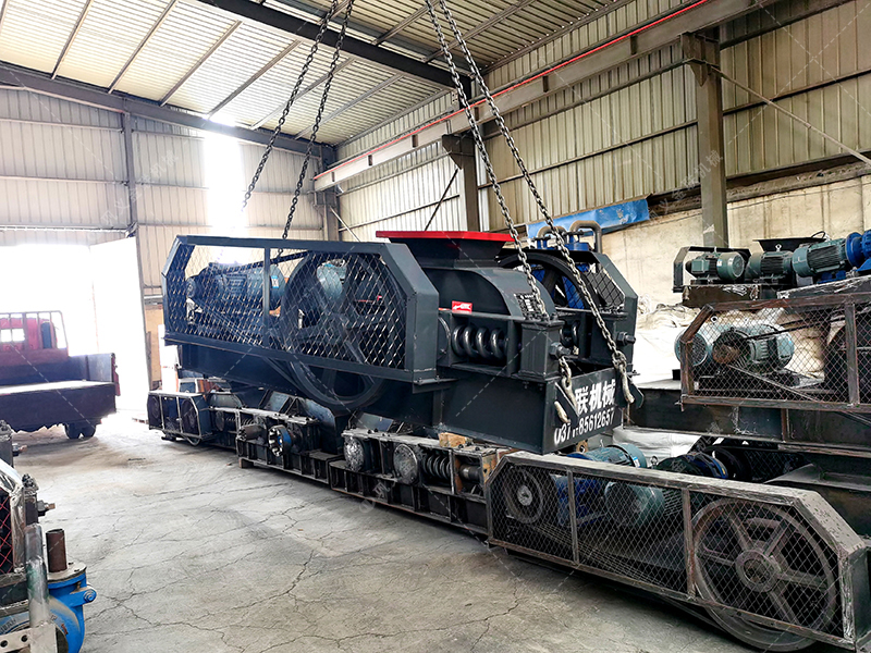 2PG400X400小型對輥破碎機發貨圖片_發往山東鄹平_破碎焦炭