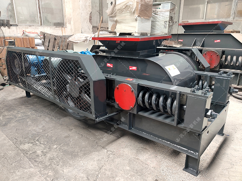 2PG610x400對輥破碎機發貨圖片_發往福建龍巖_鵝卵石制砂